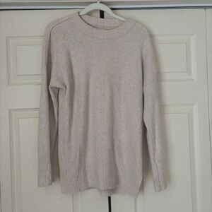 Abercrombie and Fitch Cream Crewneck Sweater